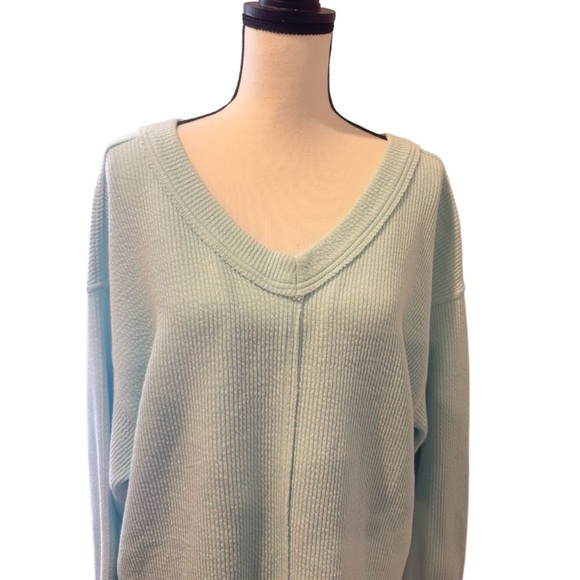 AERIE Wonder light blue textured sweatshirt women’s junior size small - Picture 9 of 17